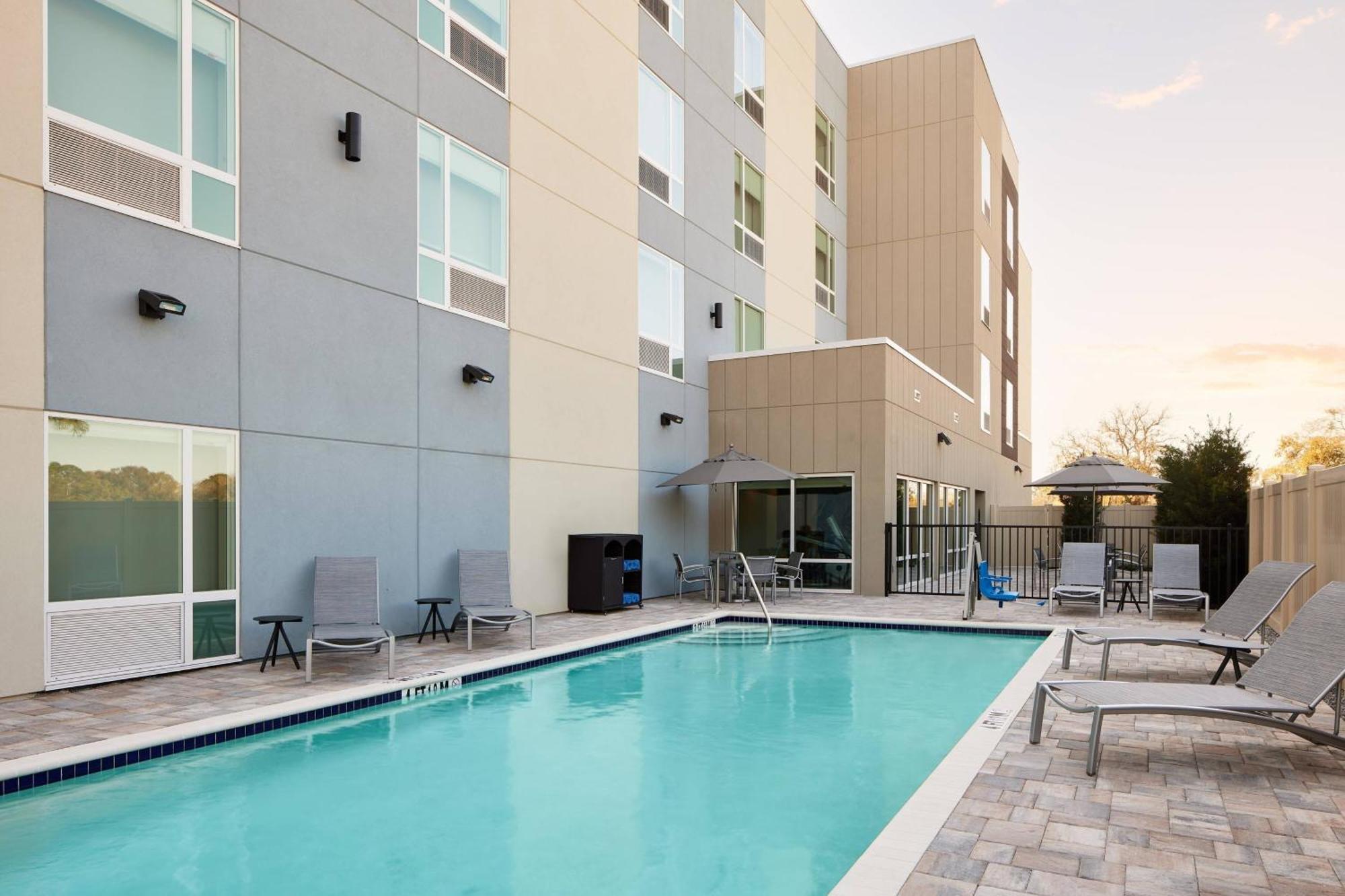 Towneplace Suites By Marriott Tampa Casino Area Orient Park المظهر الخارجي الصورة